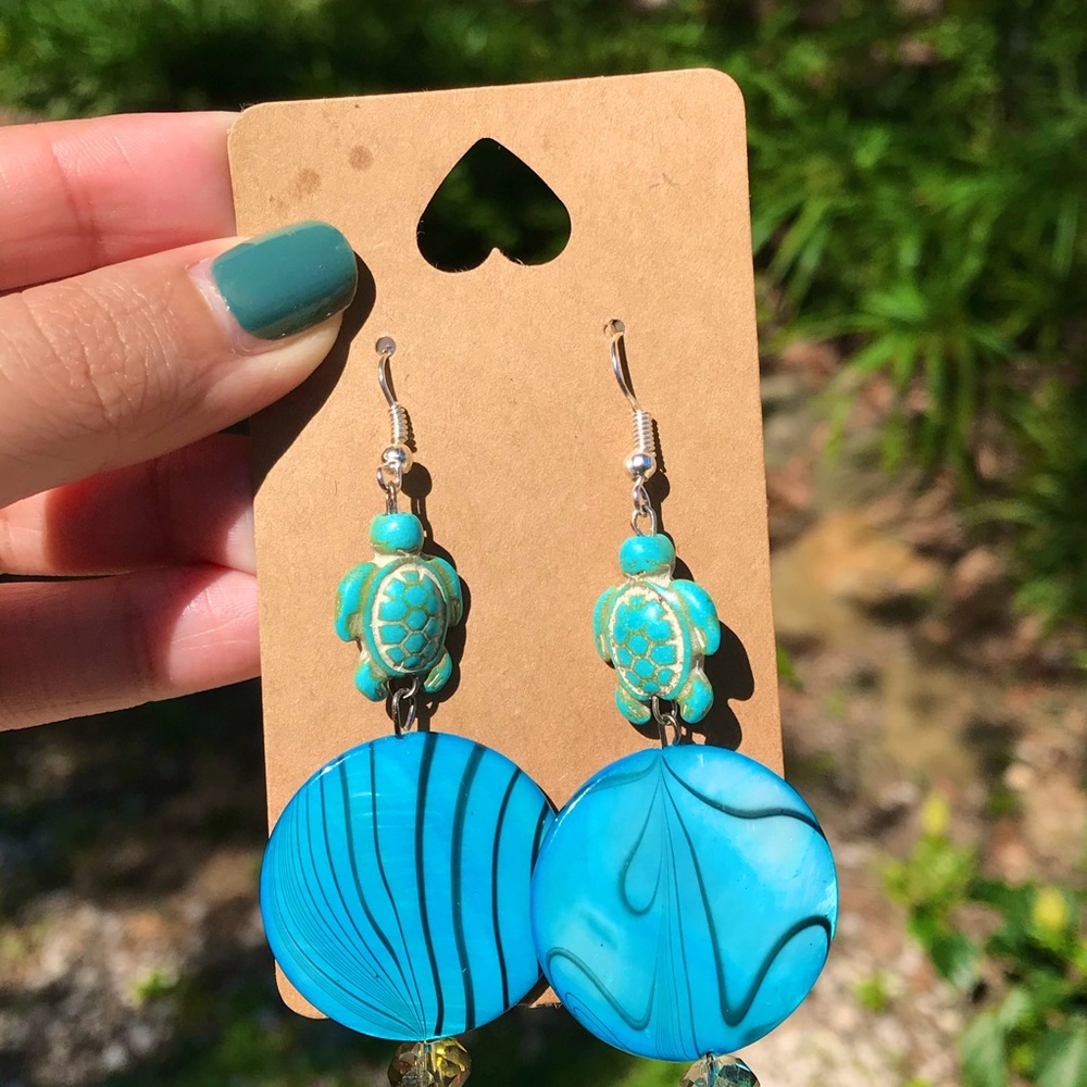 Handmade Blue Beaded Earrings with Turtle Bead 🐢